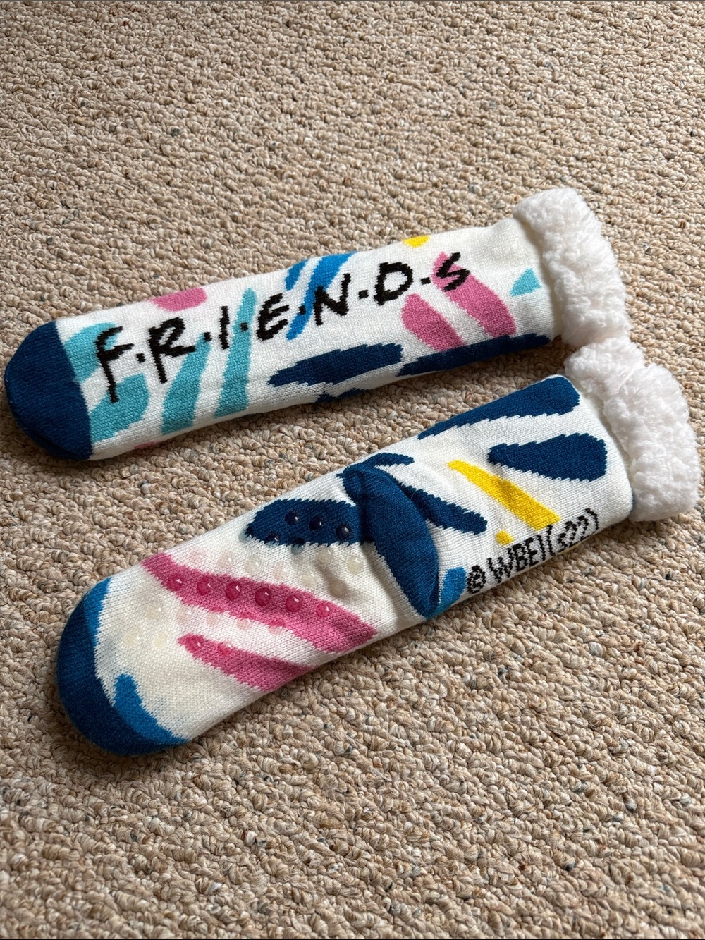 FRIENDS Sherpa-Lined Cozy Socks in White with Blue, Pink & Yellow